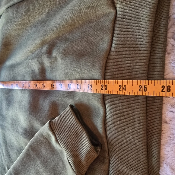 TEXAS Rangers Olive Green Crewneck Sweatshirt - Picture 2 of 5